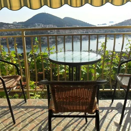 杜布罗夫尼克全景膳食公寓酒店 3*